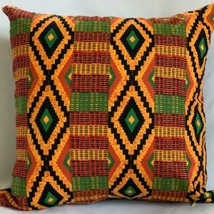 A pair of kente print 14×14 envelop pillowcase